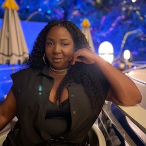 Meet your Posher, Cayla